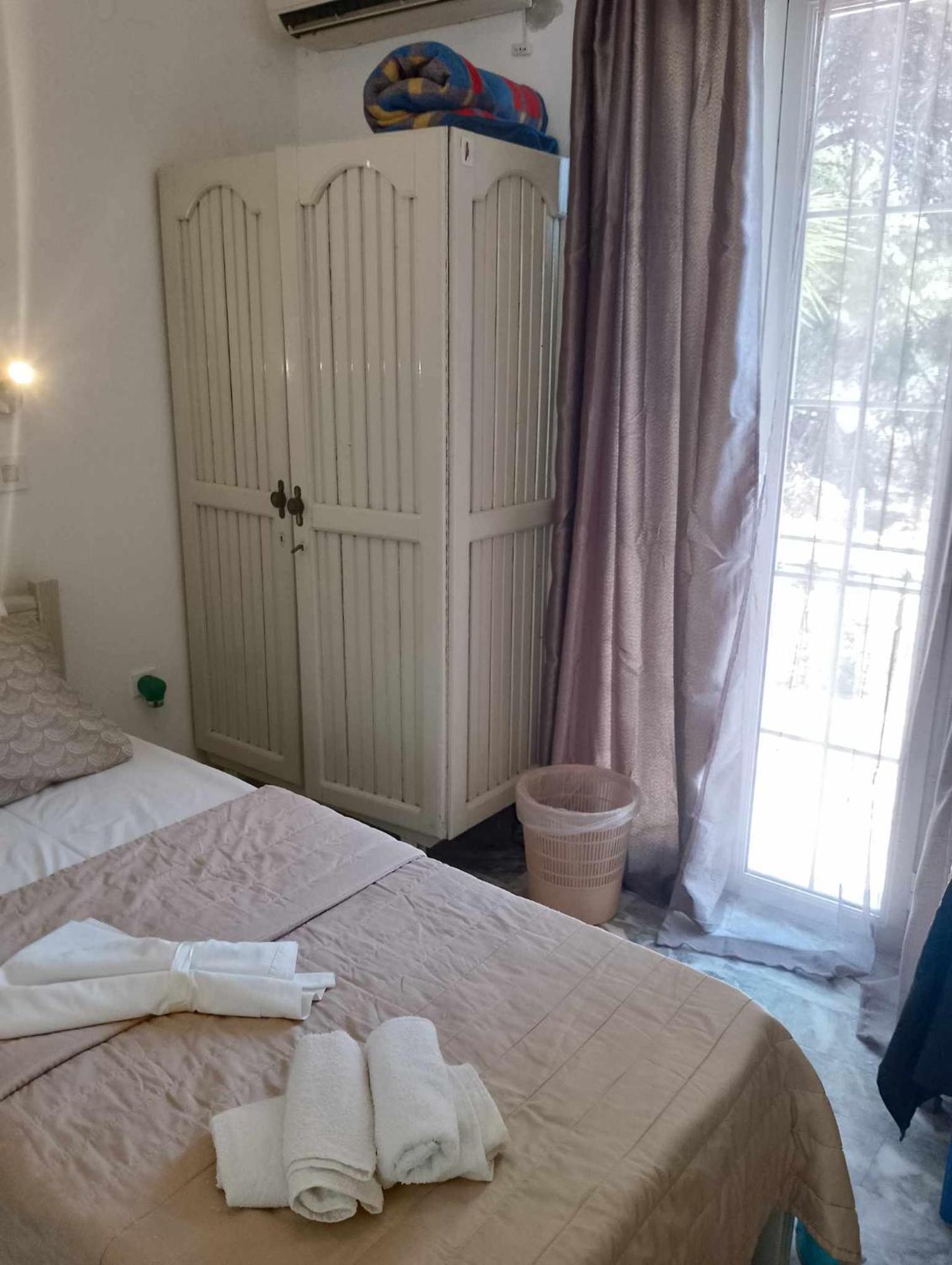 Cleios Rooms And Studios, Kalymnos 85200 Panormos  Екстер'єр фото